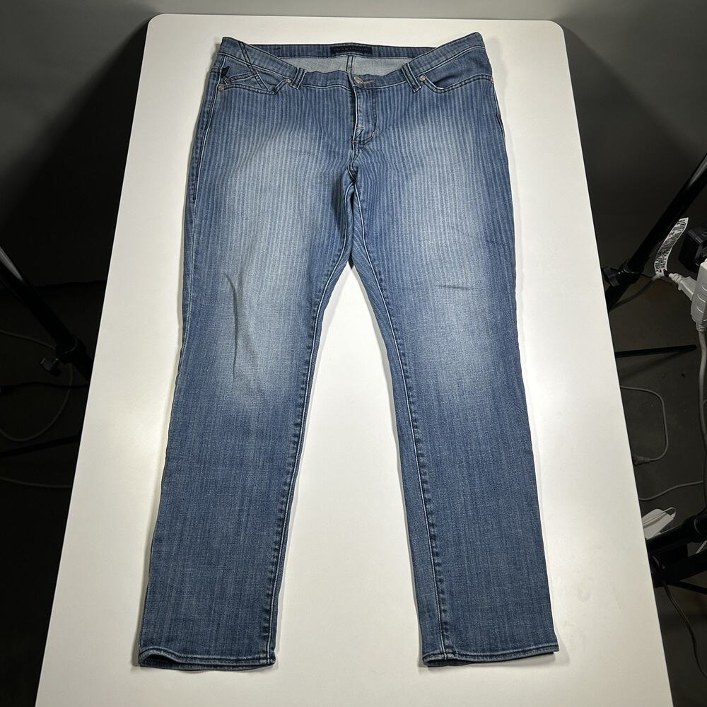 Rock & Republic Berlin Jeans Women’s 36x28 Blue Pinstripe Stretch Denim